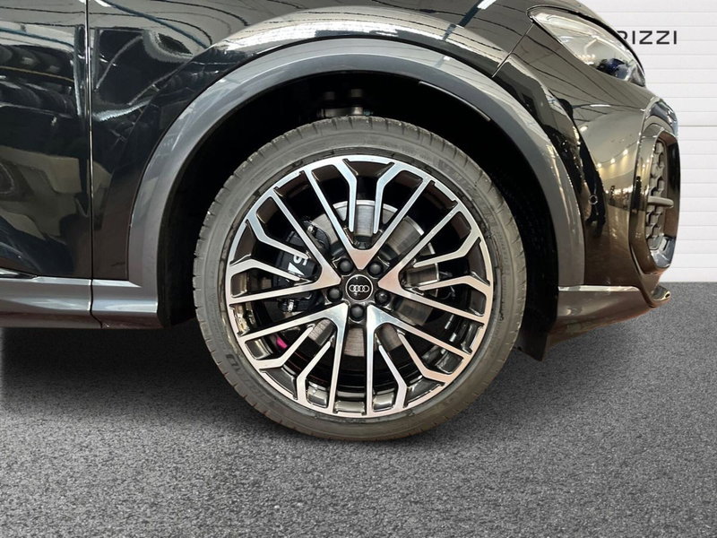 Audi Q5 Sportback nuova a Bari (6)