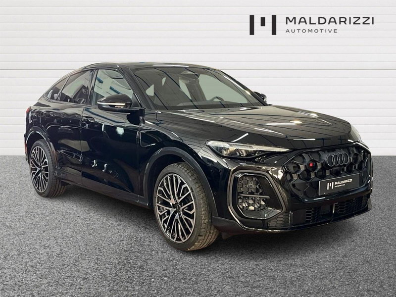 Audi Q5 Sportback nuova a Bari
