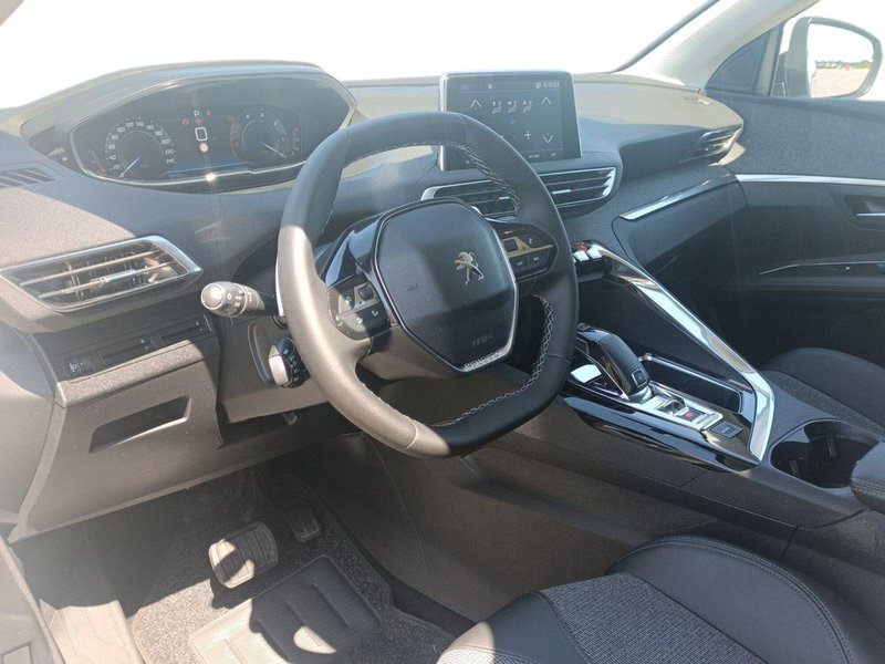Peugeot 3008 usata a Bari (10)