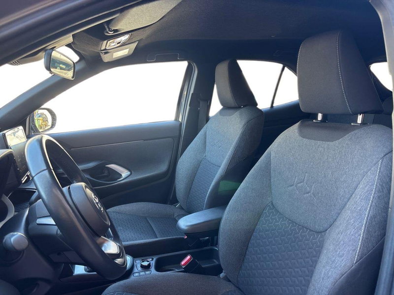 Toyota Yaris Cross usata a Pescara (11)