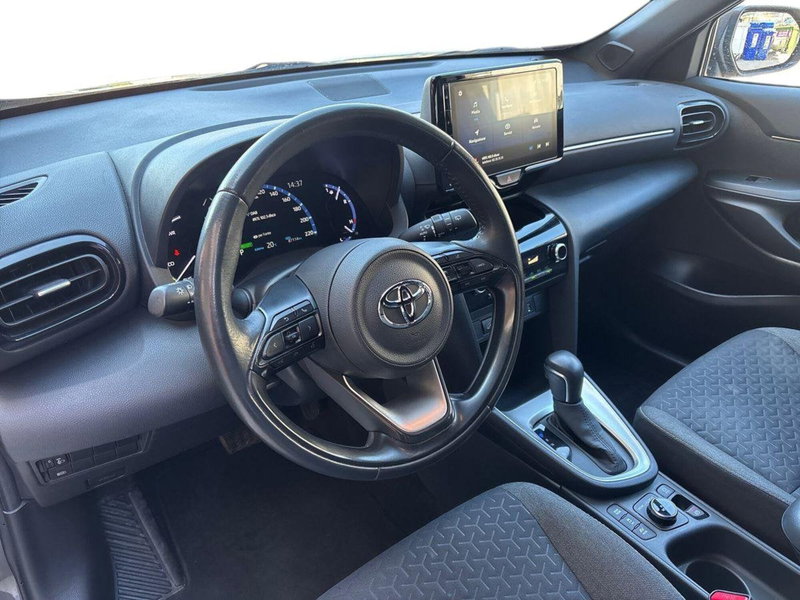 Toyota Yaris Cross usata a Pescara (8)