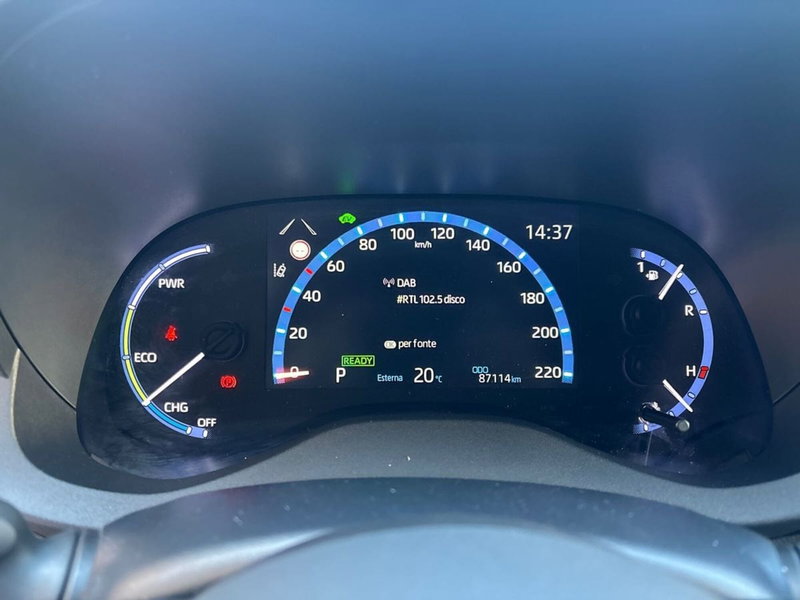 Toyota Yaris Cross usata a Pescara (9)