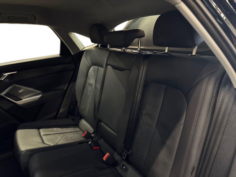 Audi Q3 Sportback usata a Pescara (13)