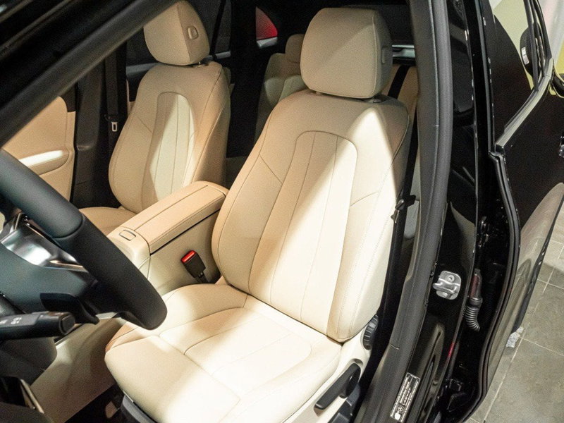 Mercedes-Benz GLA SUV nuova a Ancona (11)