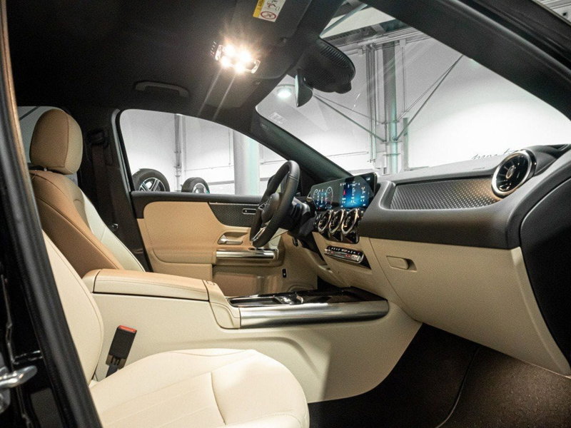 Mercedes-Benz GLA SUV nuova a Ancona (17)