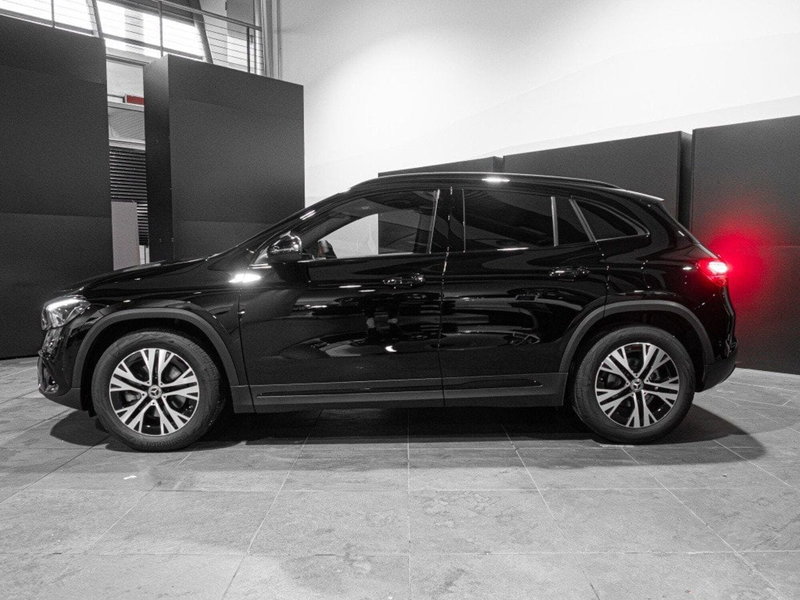 Mercedes-Benz GLA SUV nuova a Ancona (2)