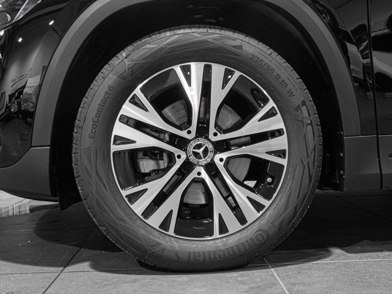 Mercedes-Benz GLA SUV nuova a Ancona (7)