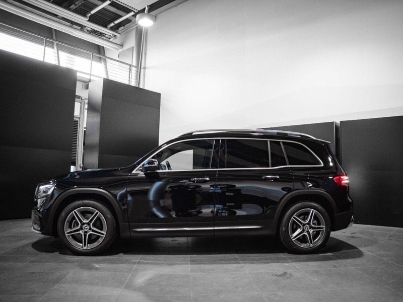 Mercedes-Benz GLB nuova a Macerata (2)