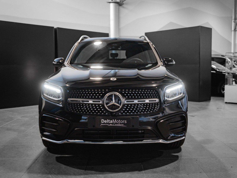 Mercedes-Benz GLB nuova a Macerata (5)