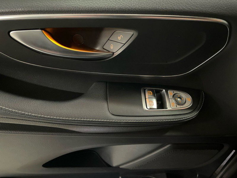 Mercedes-Benz Classe V usata a Ancona (17)