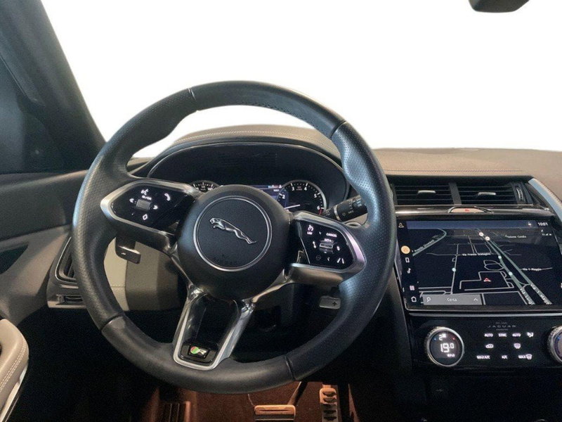Jaguar E-Pace usata a Ancona (11)