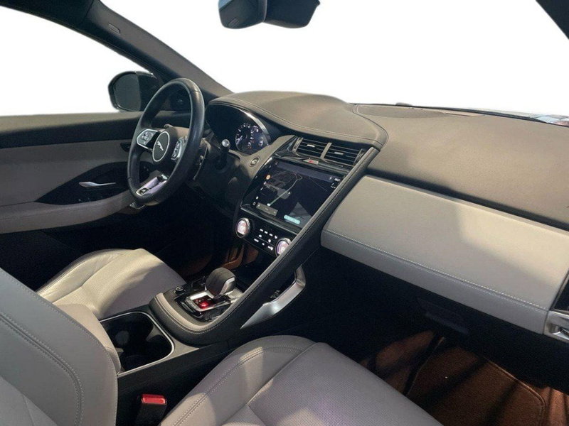 Jaguar E-Pace usata a Ancona (12)