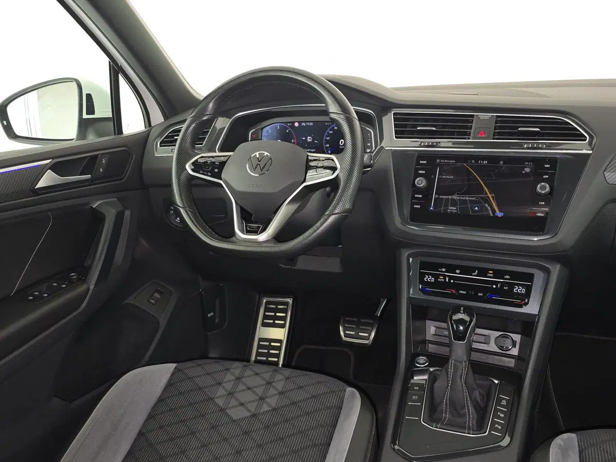 Volkswagen Tiguan usata a Asti (11)