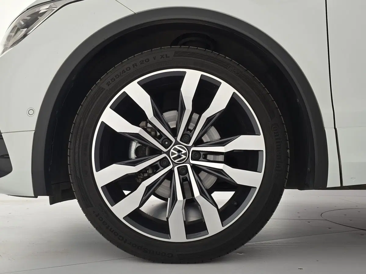 Volkswagen Tiguan usata a Asti (7)