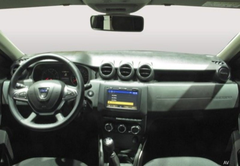 Dacia Duster usata a Palermo (13)