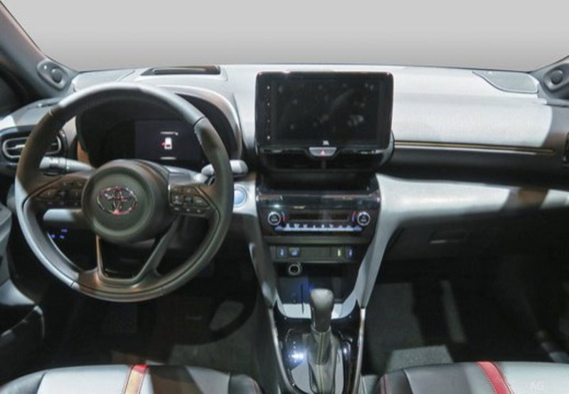 Toyota Yaris Cross usata a Palermo (17)