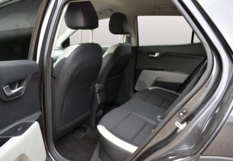 Kia Stonic usata a Palermo (10)