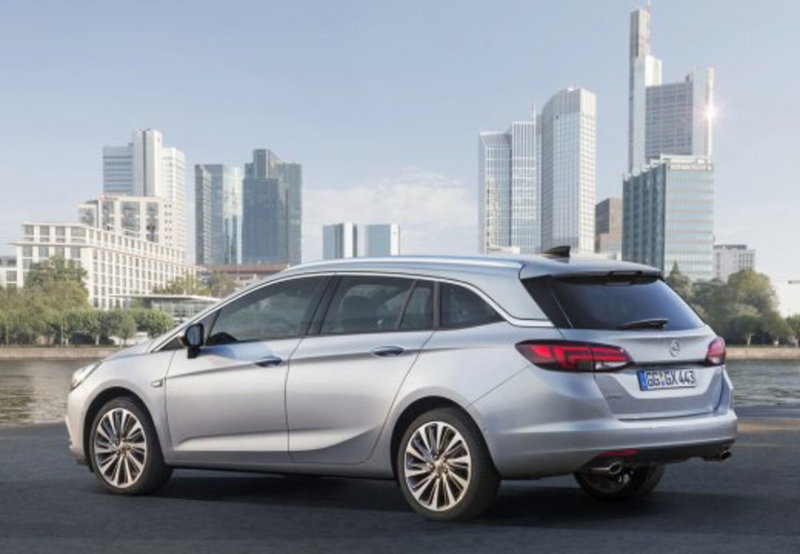 Opel Astra Station Wagon usata a Palermo (13)