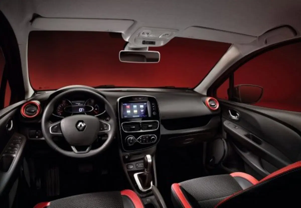 Renault Clio Sporter usata a Palermo (13)