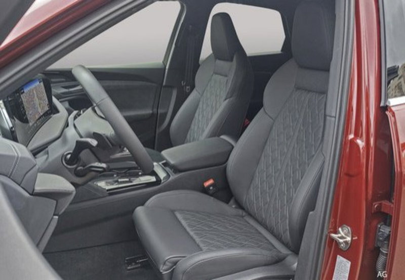 Audi Q5 Sportback nuova a Palermo (18)