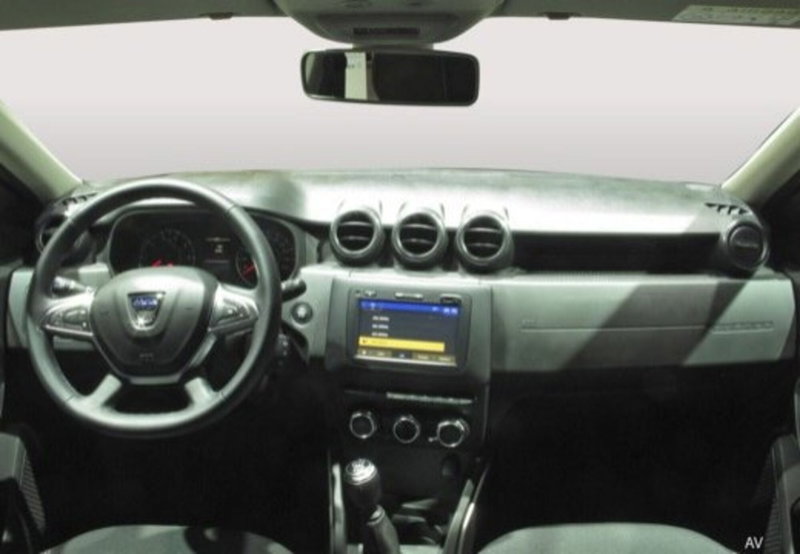 Dacia Duster usata a Palermo (13)