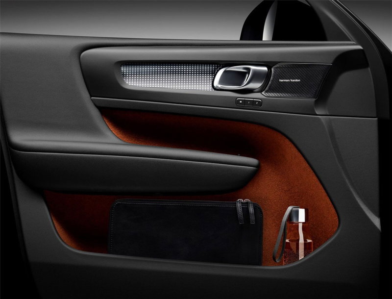 Volvo XC40 usata a Palermo (13)