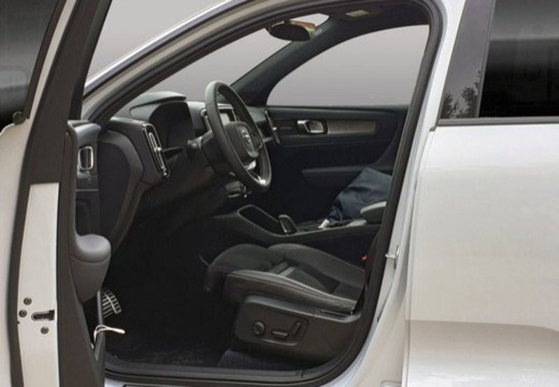 Volvo XC40 usata a Palermo (10)