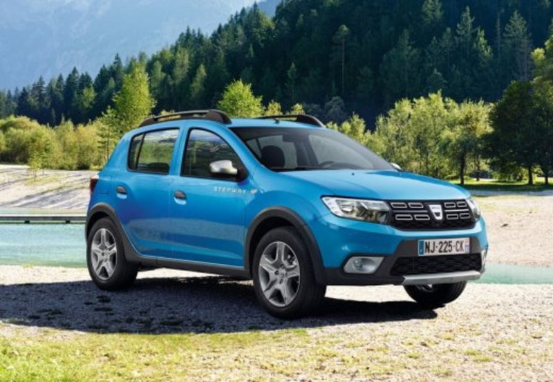 Dacia Sandero usata a Palermo (13)