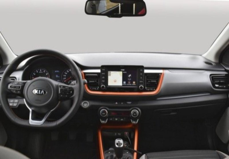 Kia Stonic usata a Palermo (11)