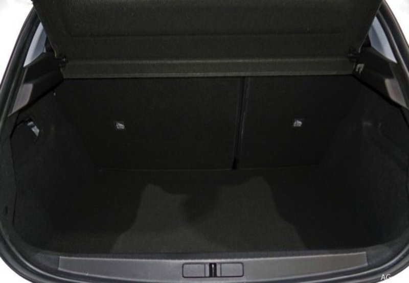 Opel Corsa usata a Palermo (19)