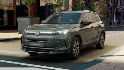 Volkswagen Tiguan 1.5 tsi ehybrid Life 204cv dsg del 2025 usata a Lamezia Terme