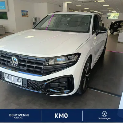 Volkswagen Touareg 3.0 V6 tdi scr R-Line Final Edition 286cv auto nuova a Lamezia Terme