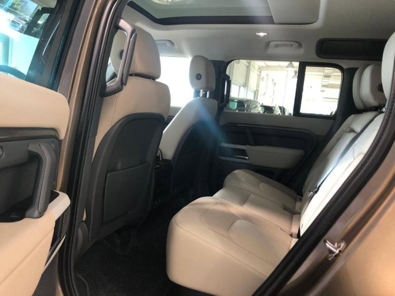 Land Rover Defender usata a Venezia (6)