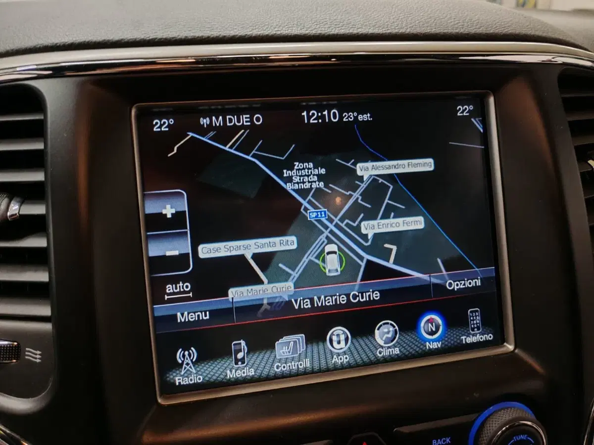 Jeep Grand Cherokee usata a Novara (12)