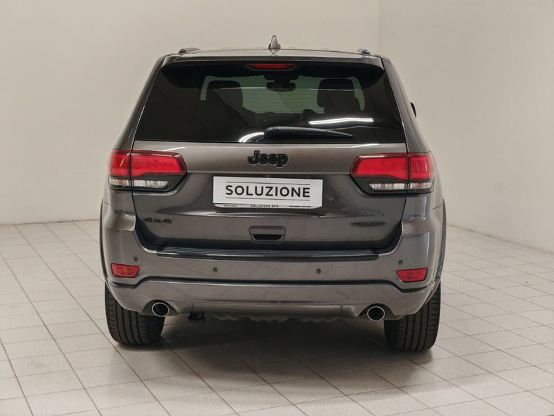 Jeep Grand Cherokee usata a Novara (14)