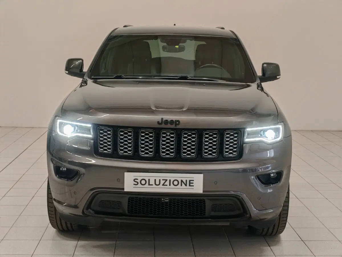 Jeep Grand Cherokee usata a Novara (15)