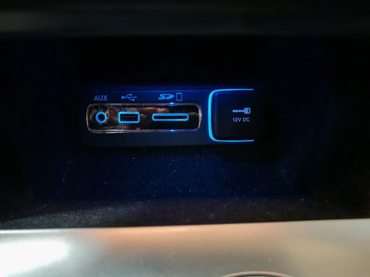 Jeep Grand Cherokee usata a Novara (19)