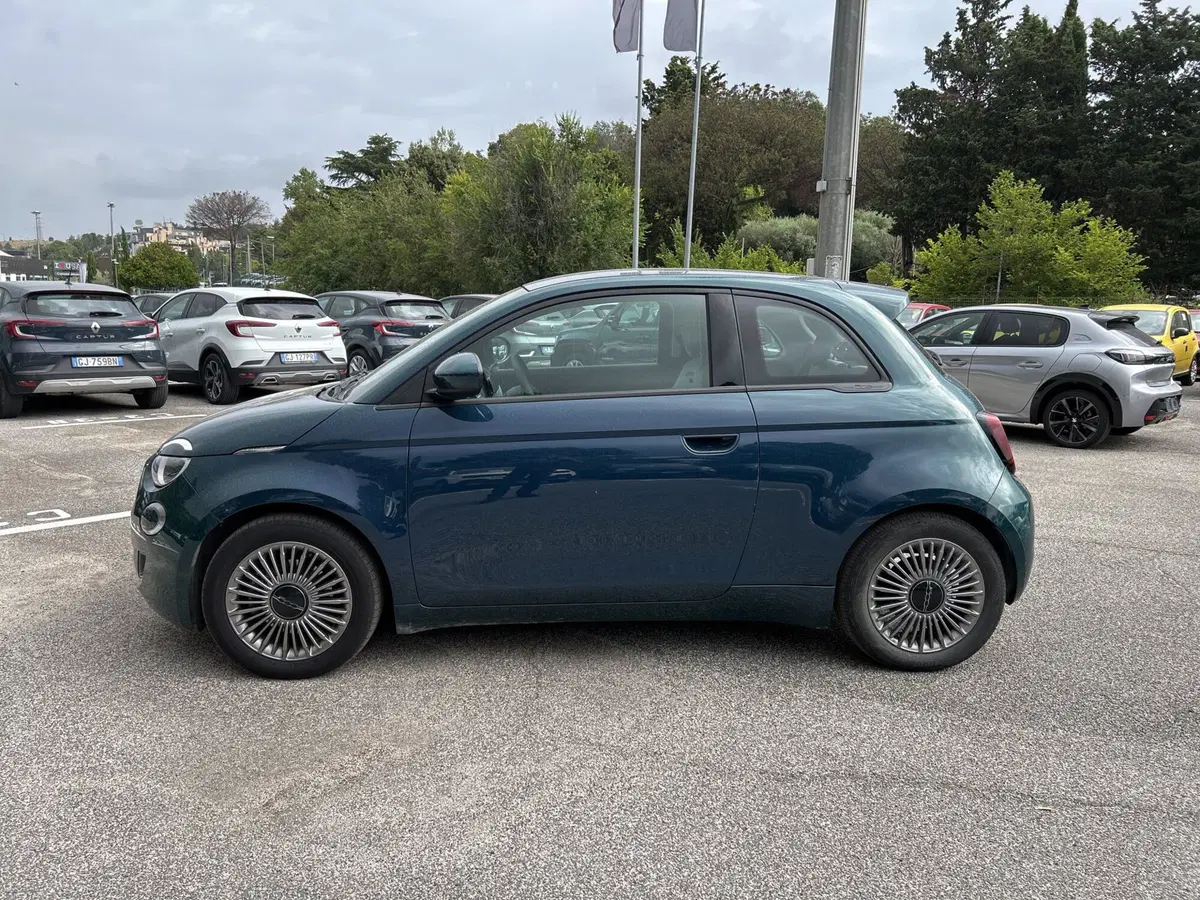 Fiat 500 Cabrio usata a Latina (7)