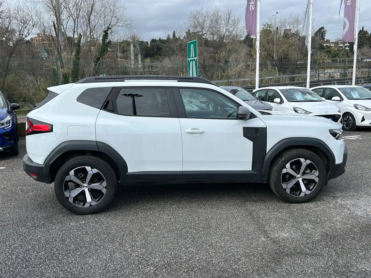 Dacia Duster usata a Latina (6)