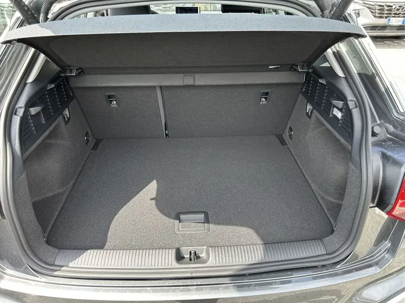 Audi Q2 nuova a Latina (11)