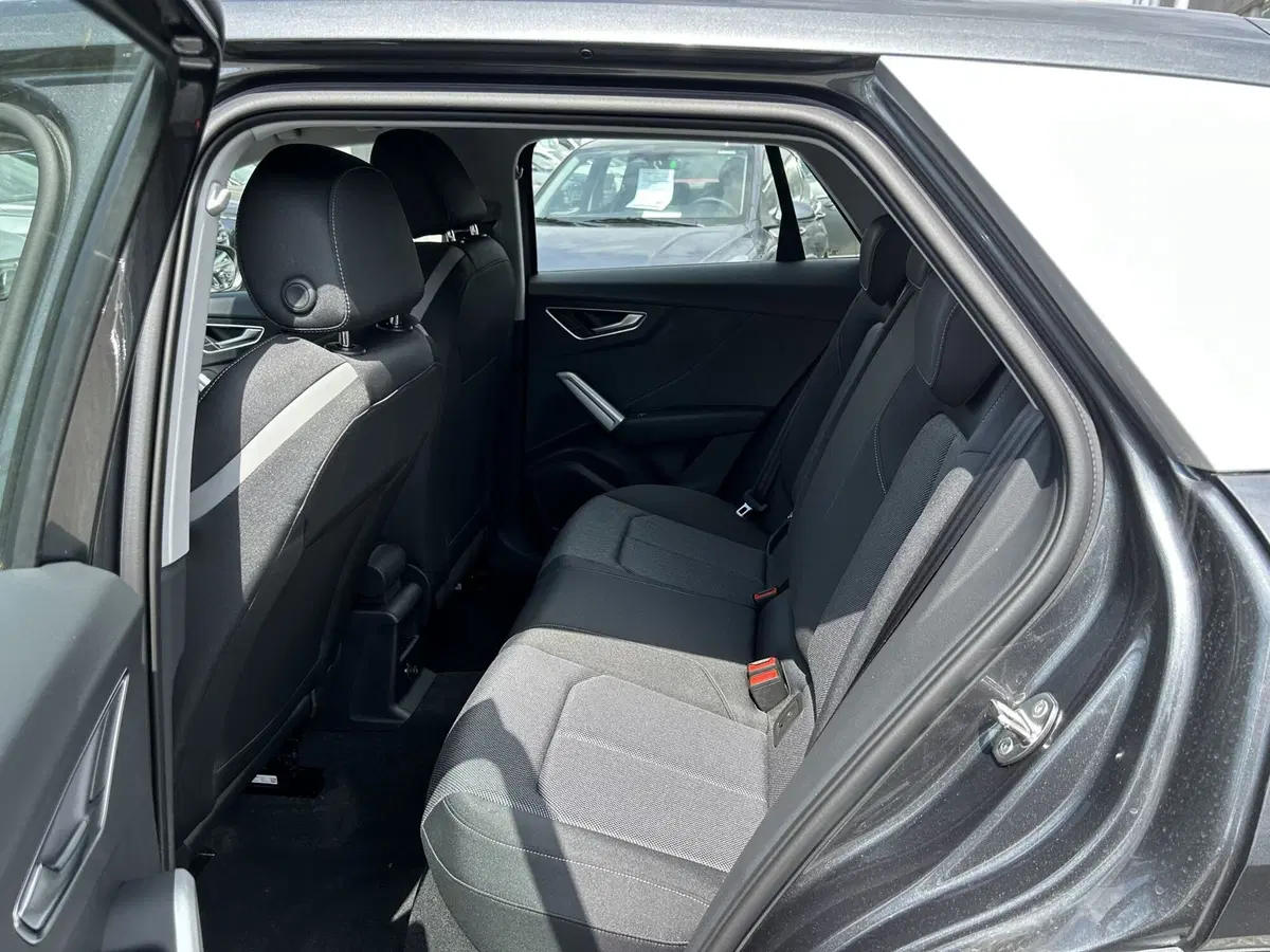 Audi Q2 nuova a Latina (14)