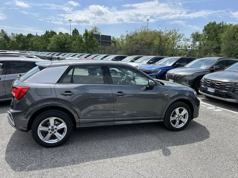 Audi Q2 nuova a Latina (6)