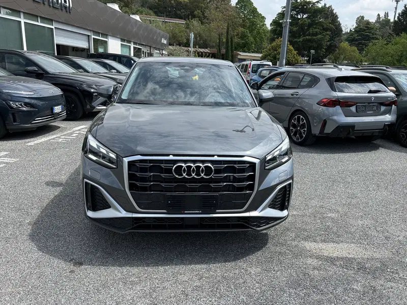 Audi Q2 nuova a Latina (7)