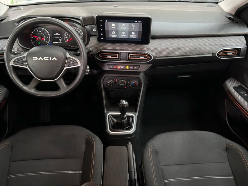 Dacia Sandero usata a Roma (11)