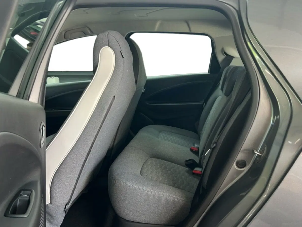 Renault Zoe usata a Roma (11)