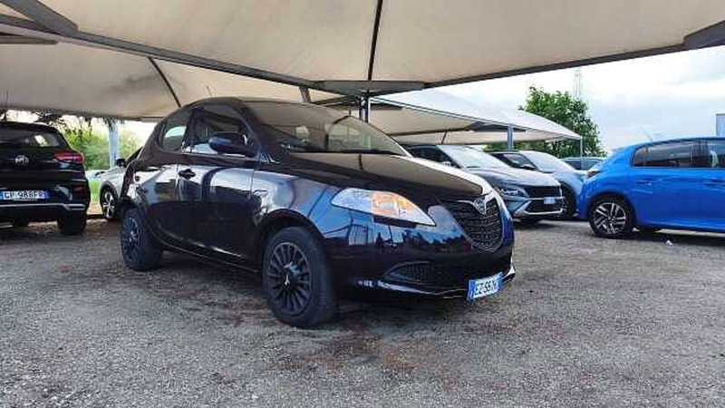 Lancia Ypsilon usata a Firenze (13)