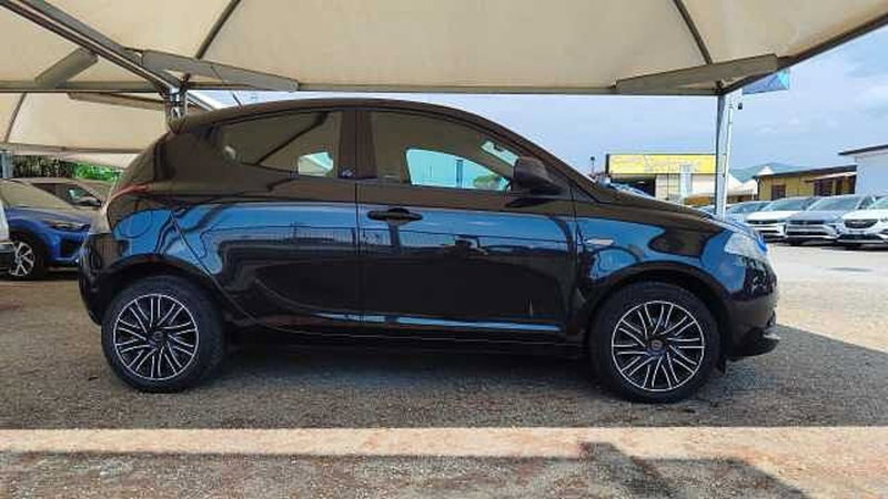 Lancia Ypsilon usata a Firenze (10)