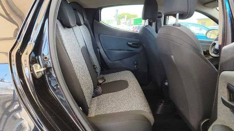 Lancia Ypsilon usata a Firenze (12)