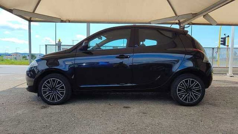 Lancia Ypsilon usata a Firenze (3)