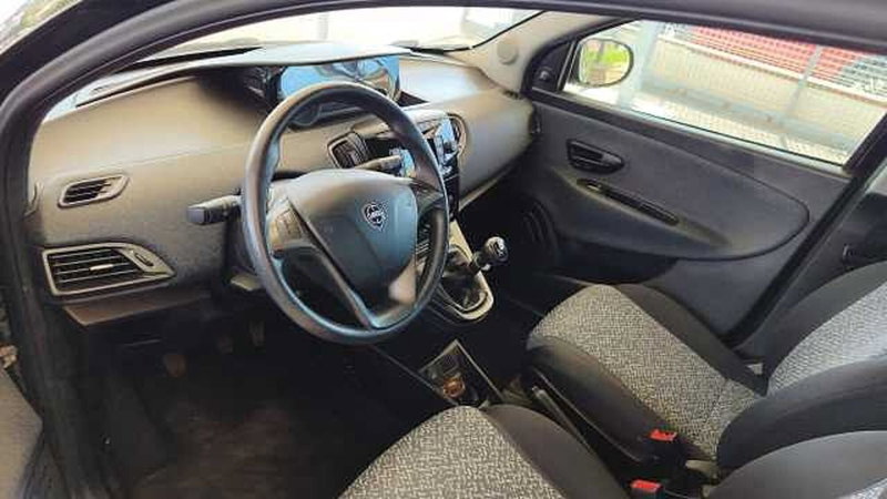 Lancia Ypsilon usata a Firenze (4)